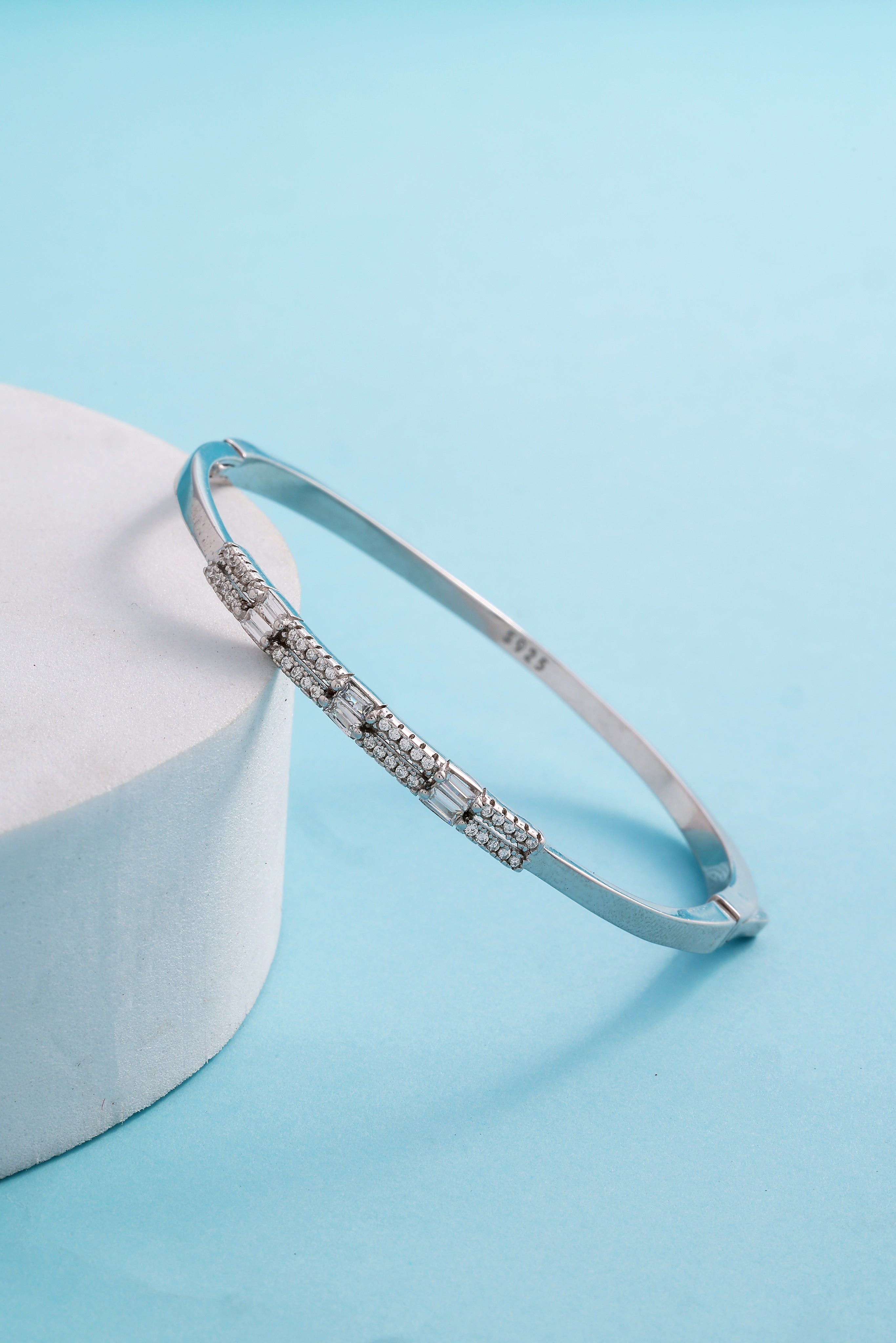 SILVER PLAIN BRACELET (13-1125)