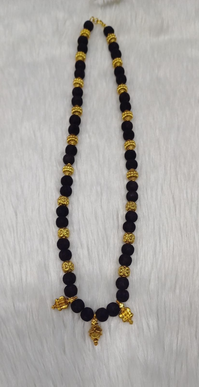 BLACK BEADS (11-4903)