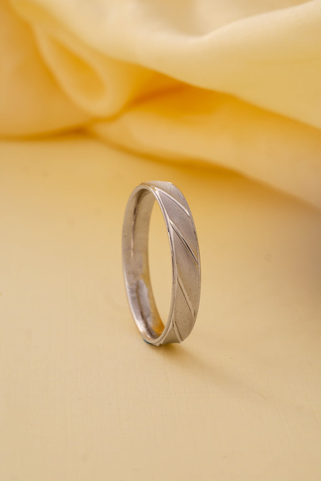 PLAIN FINGER RING (16-1552)